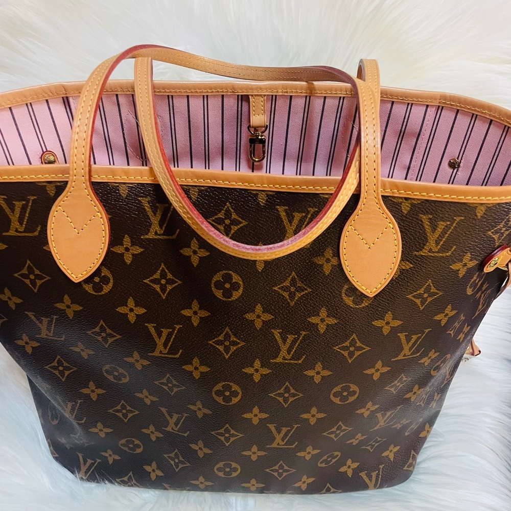 Louis Vuitton Neverfull Monogram Rose Ballerine